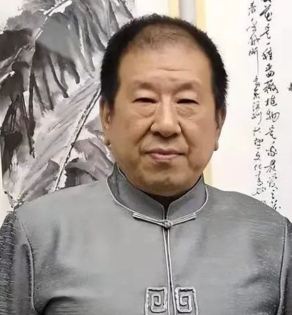 金威昕